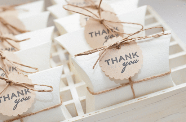 Why a Photobooth Souvenir is the Perfect Wedding Favor
