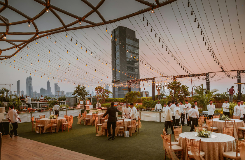 Planning Tips for Event Planners: Integrating a Photobooth Seamlessly